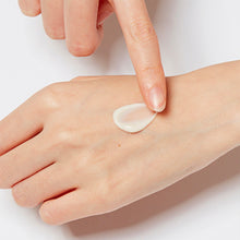 Load image into Gallery viewer, [AHC] Ageless Real Eye Cream For Face (30 ml)
